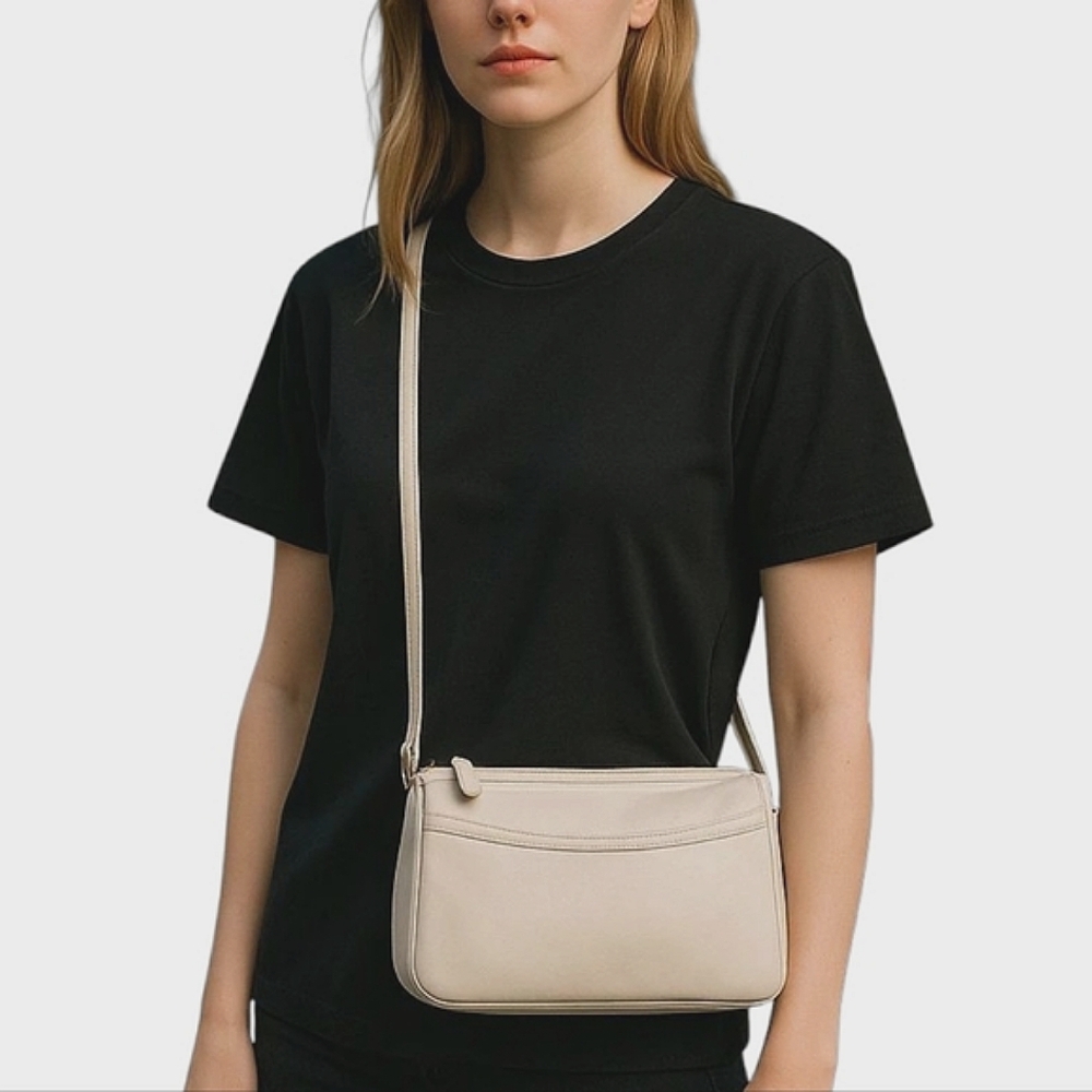 Vintage Coach Cream Crossbody Bag